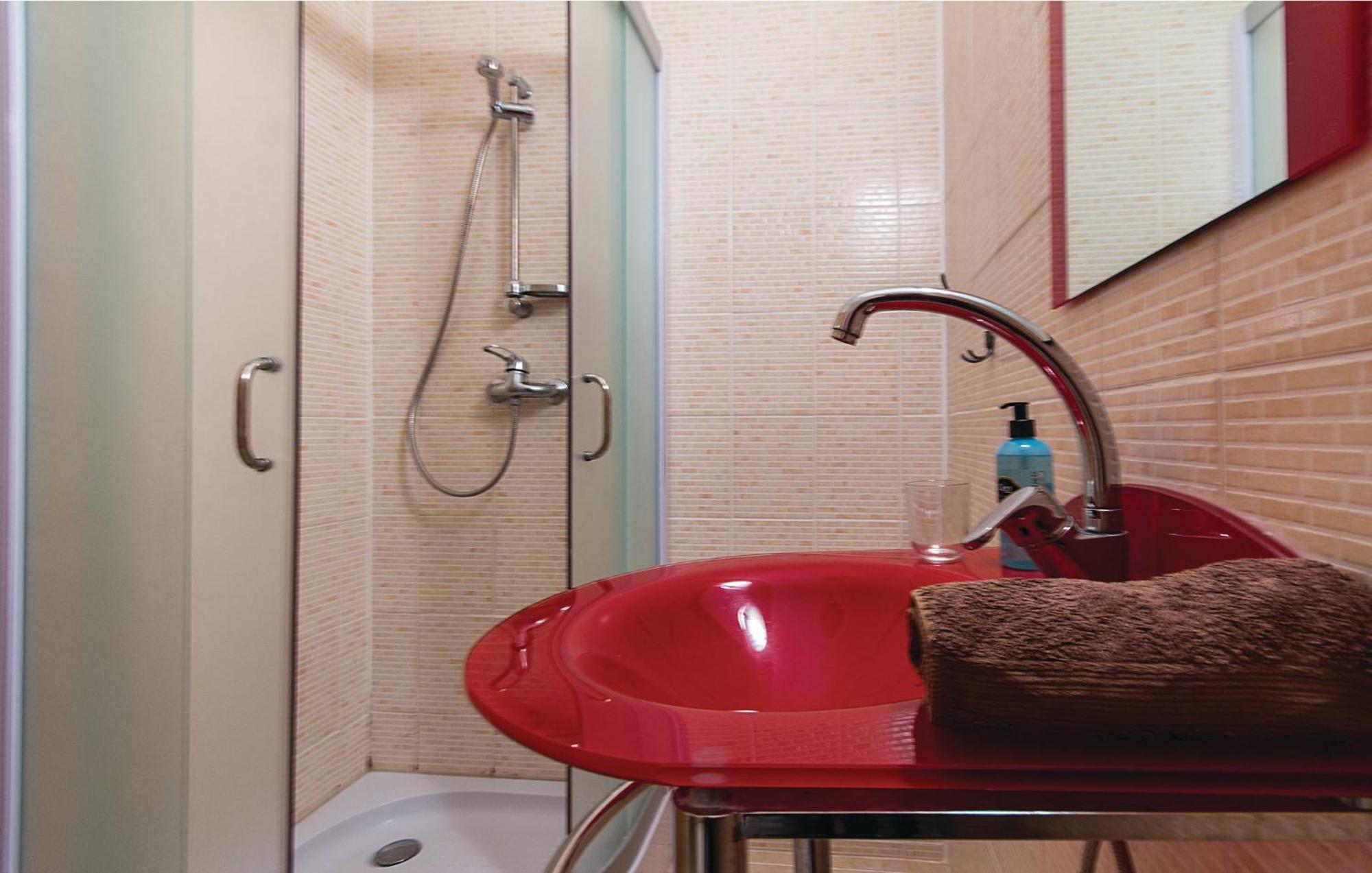 7 Bedroom Stunning Home In Ližnjan 외부 사진