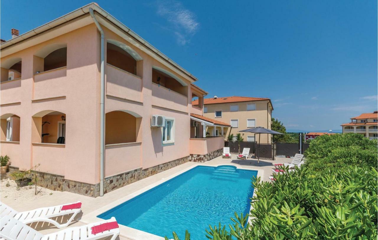 7 Bedroom Stunning Home In Ližnjan 외부 사진